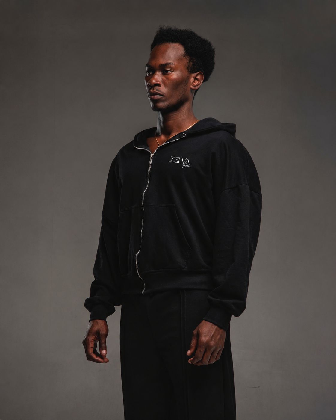 ZIP UP HOODIE BLACK